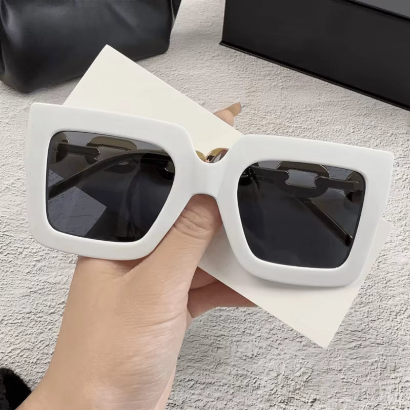 New Women Sunglasses Chain anti Uv Sun Glasses Fashionable Square Frame Women High-End Eyeglasses Casual Outdoor Glasses