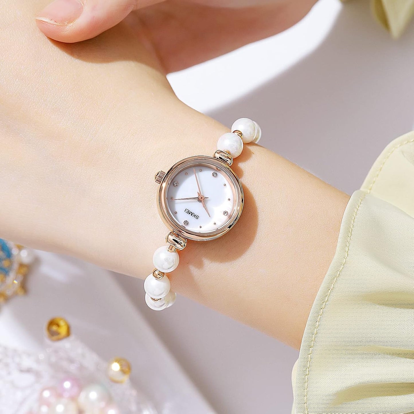 Watches Women Analog Quartz Watch Mosaic with Diamonds Bracelet Dress Watch for Female Waterproof Wristwatch with Rose Gold Bracelet