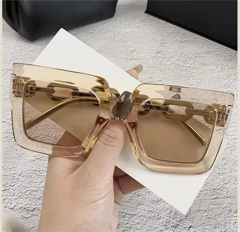 New Women Sunglasses Chain anti Uv Sun Glasses Fashionable Square Frame Women High-End Eyeglasses Casual Outdoor Glasses